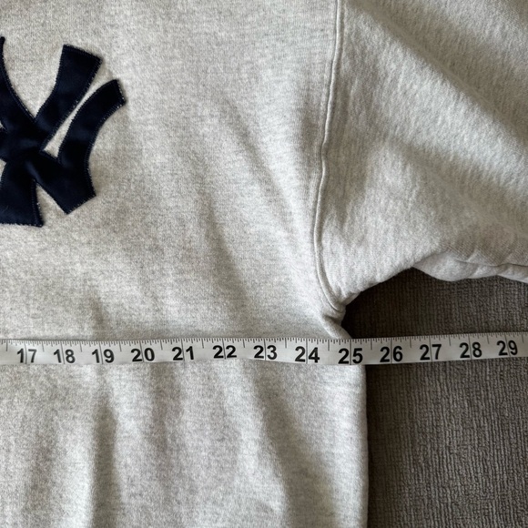 Majestic Mens XL Yankees 1996 World Series Champions Gray Crewneck Sweatshirt - Picture 5 of 7